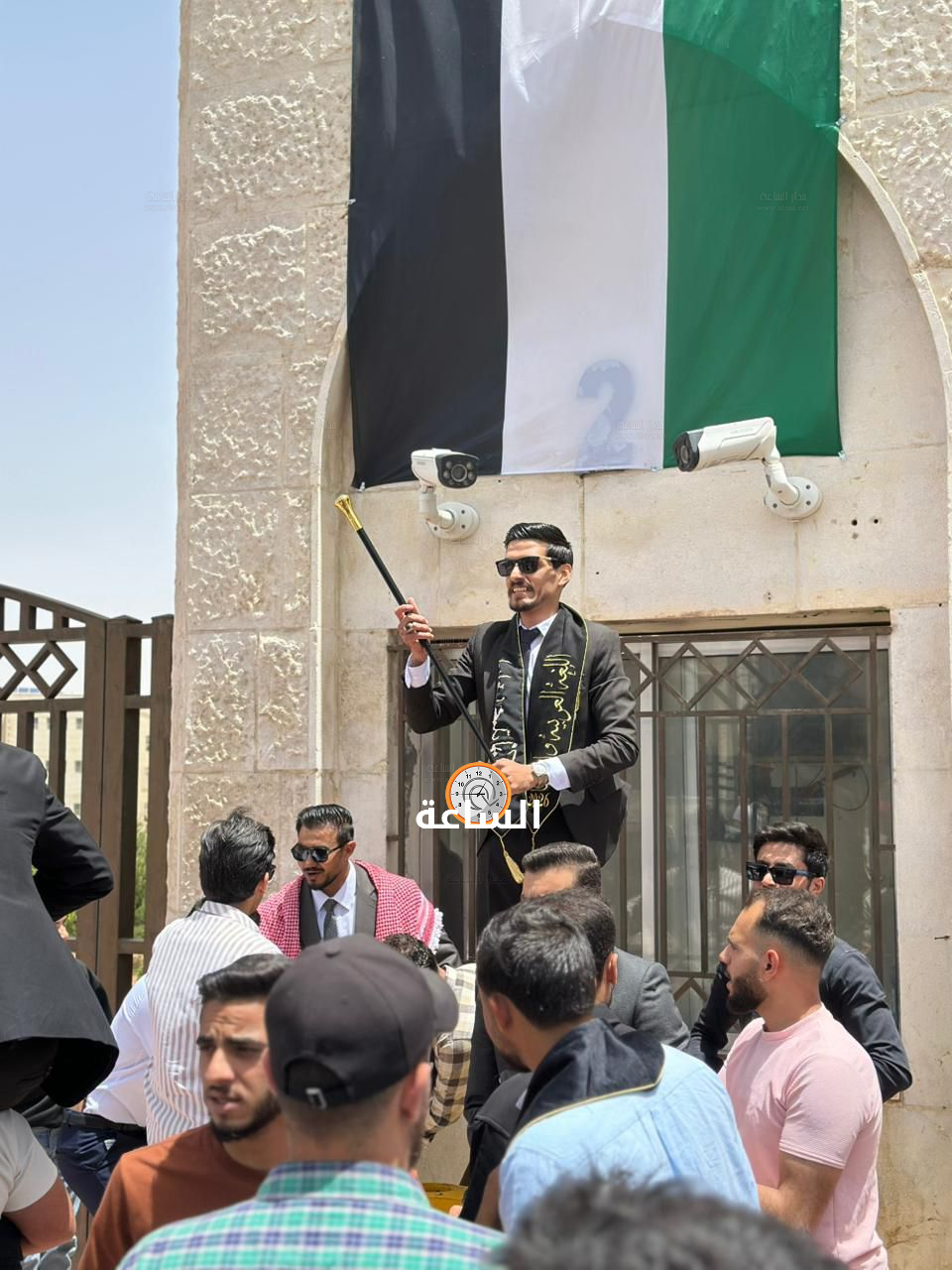 Madar Al-Saa Images 0.7354799798598652