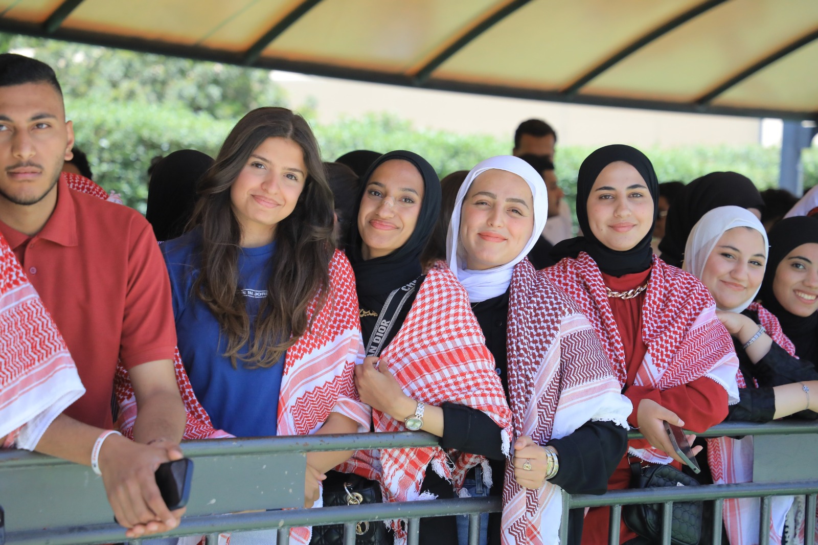 Madar Al-Saa Images 0.684027247154543