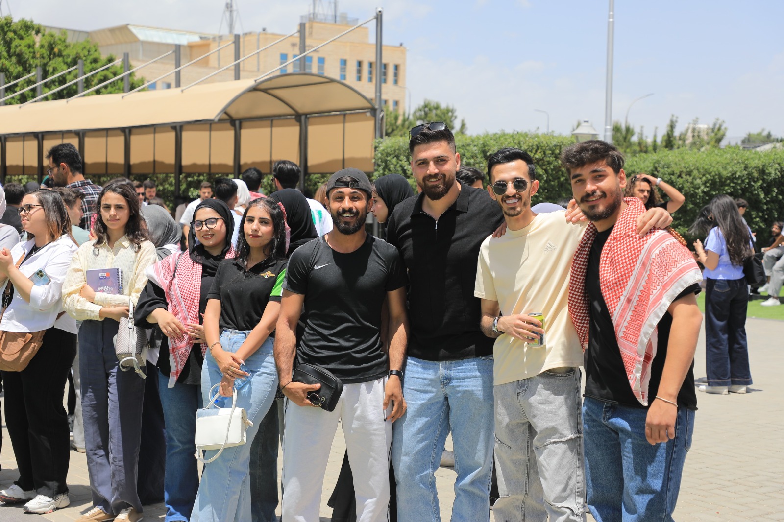 Madar Al-Saa Images 0.3981736870212488