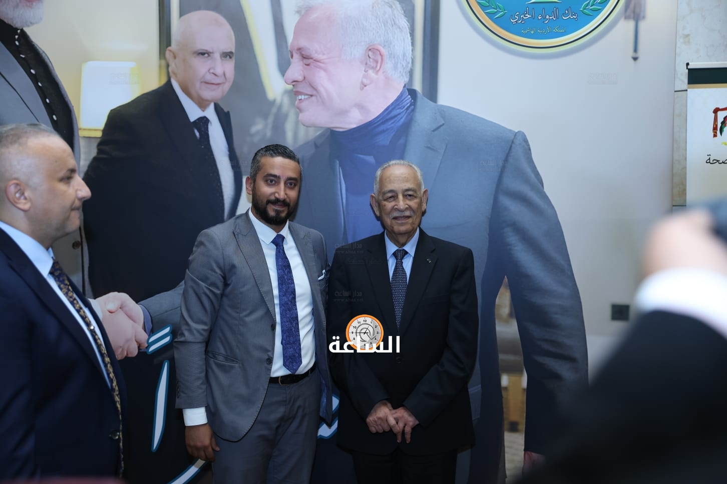 Madar Al-Saa Images 0.48127438395594335