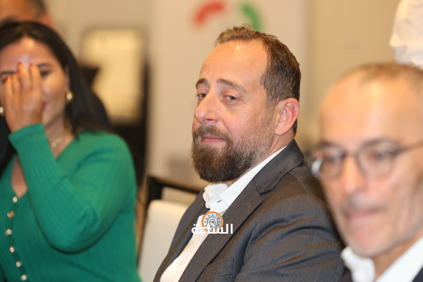 Madar Al-Saa Images 0.5257638427170128