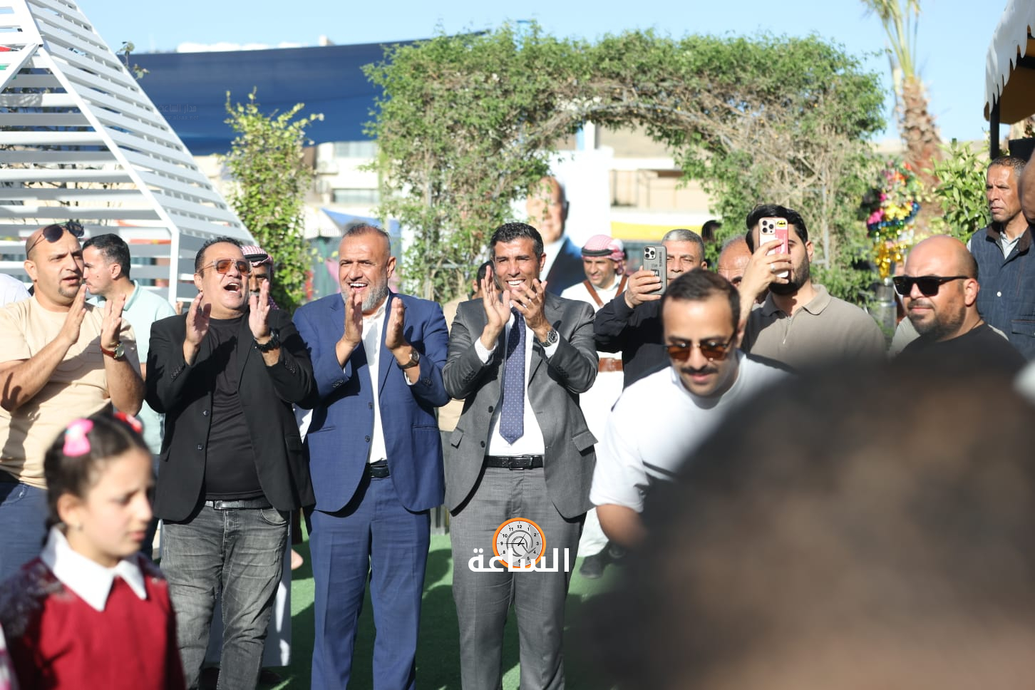 Madar Al-Saa Images 0.6549946464032324