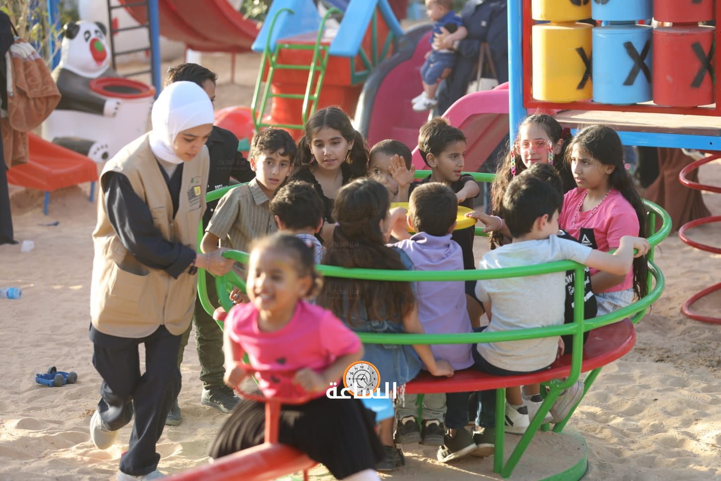 Madar Al-Saa Images 0.5799930079388321