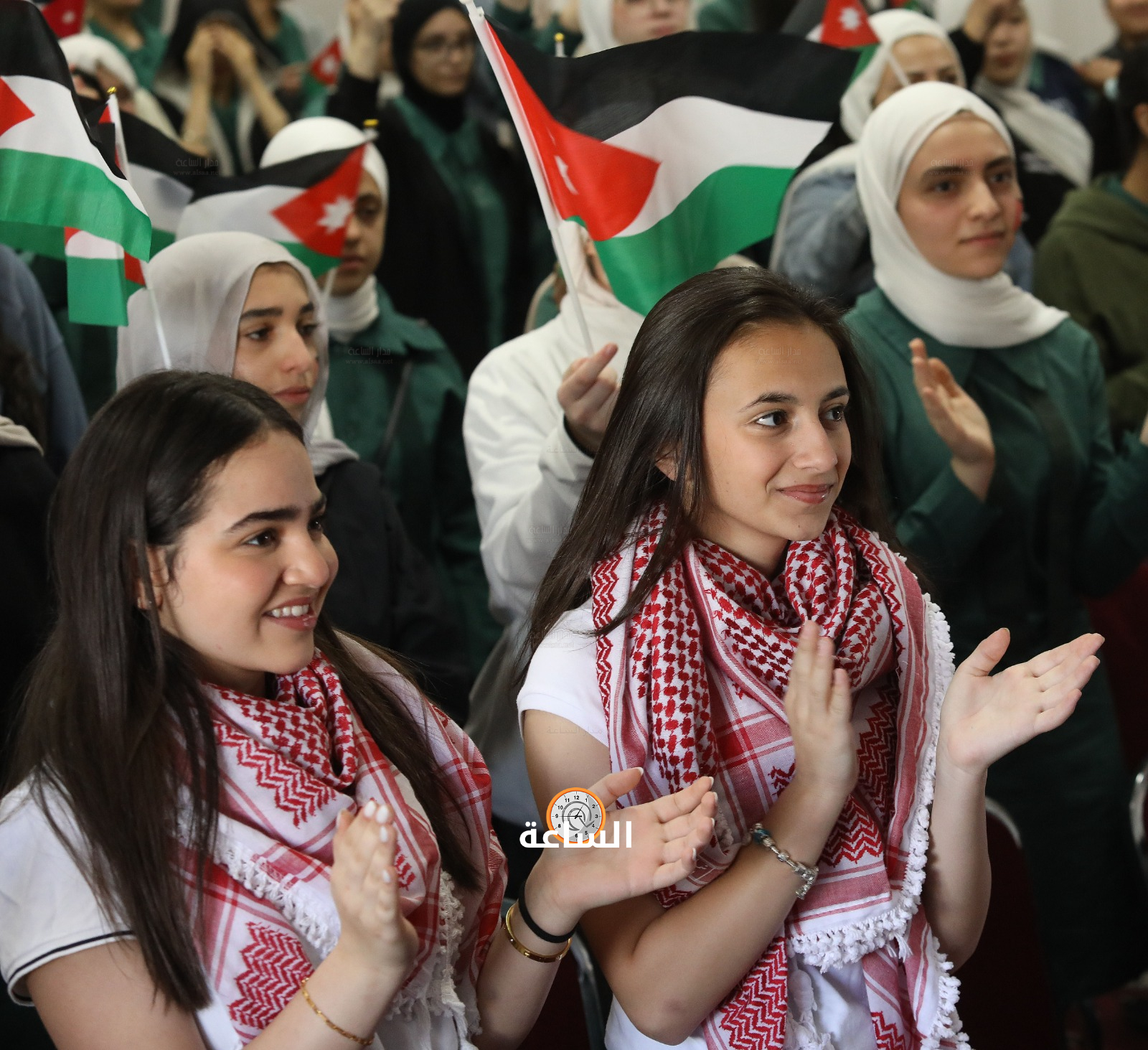 Madar Al-Saa Images 0.7863511075519273
