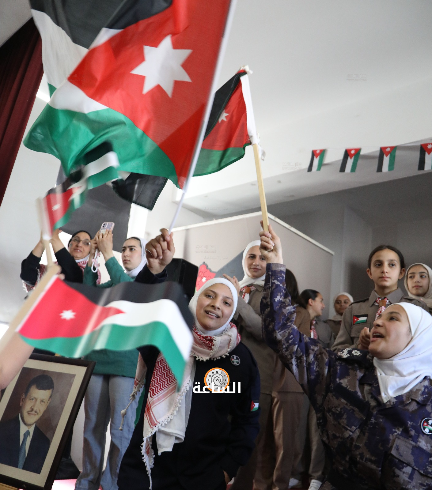 Madar Al-Saa Images 0.9208498021954358