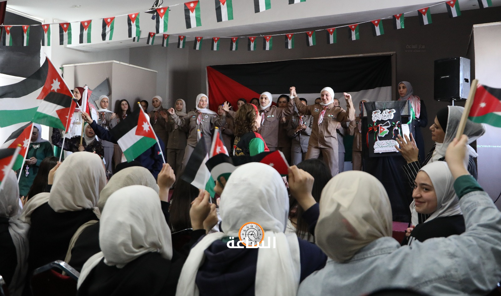 Madar Al-Saa Images 0.4784794400596398