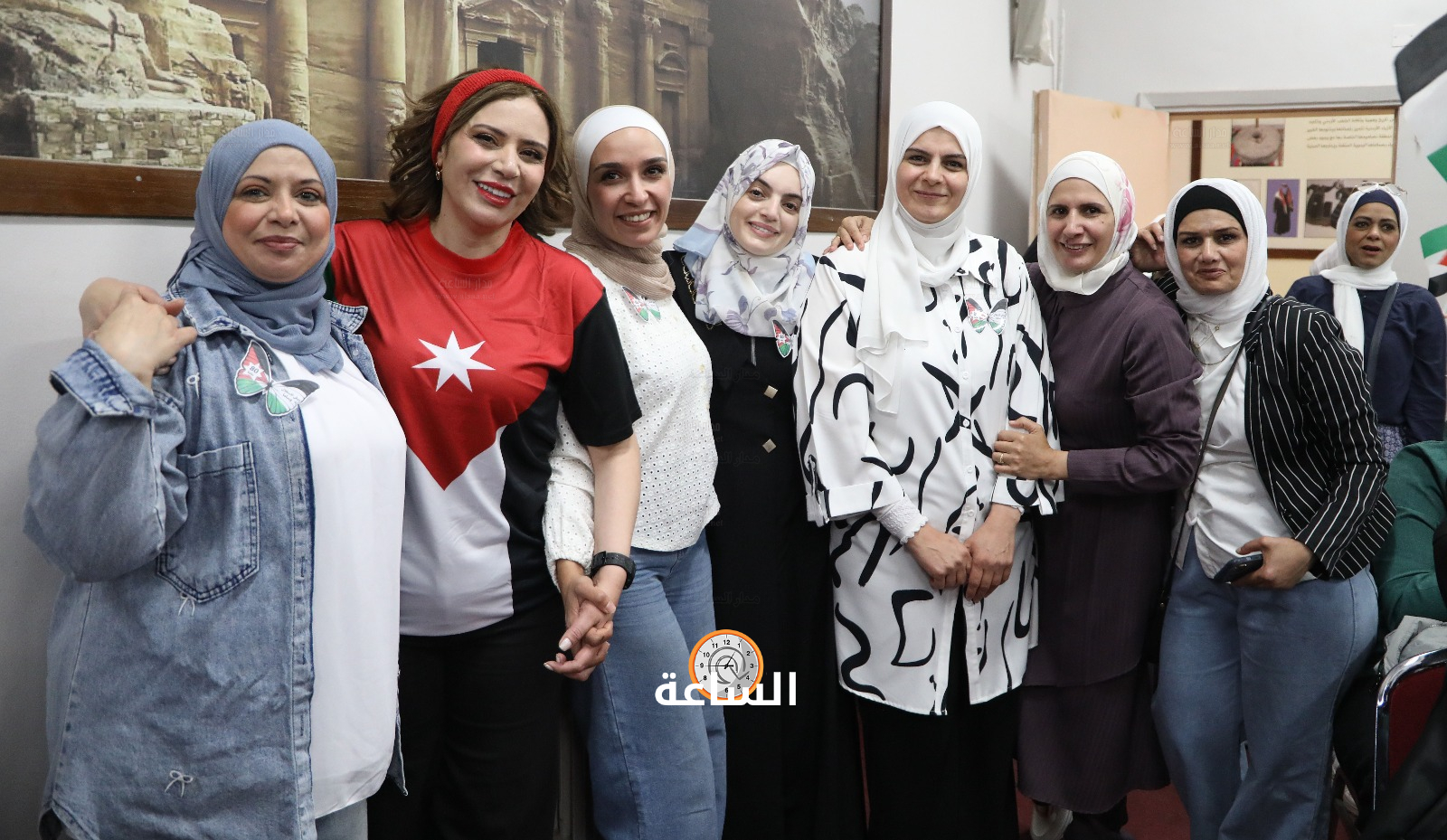 Madar Al-Saa Images 0.00019537713127582013