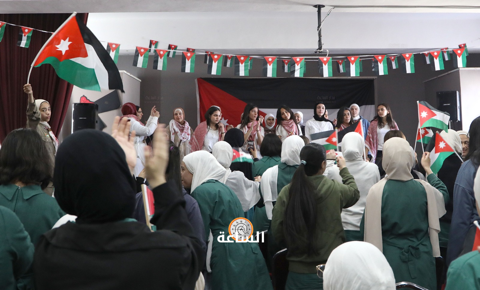 Madar Al-Saa Images 0.4880557054835548