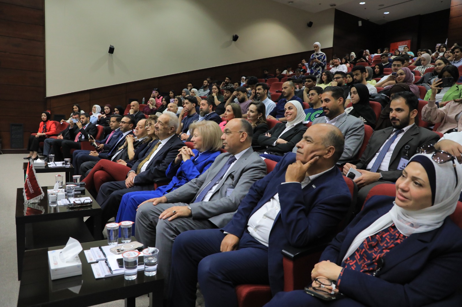 Madar Al-Saa Images 0.7274143036065236