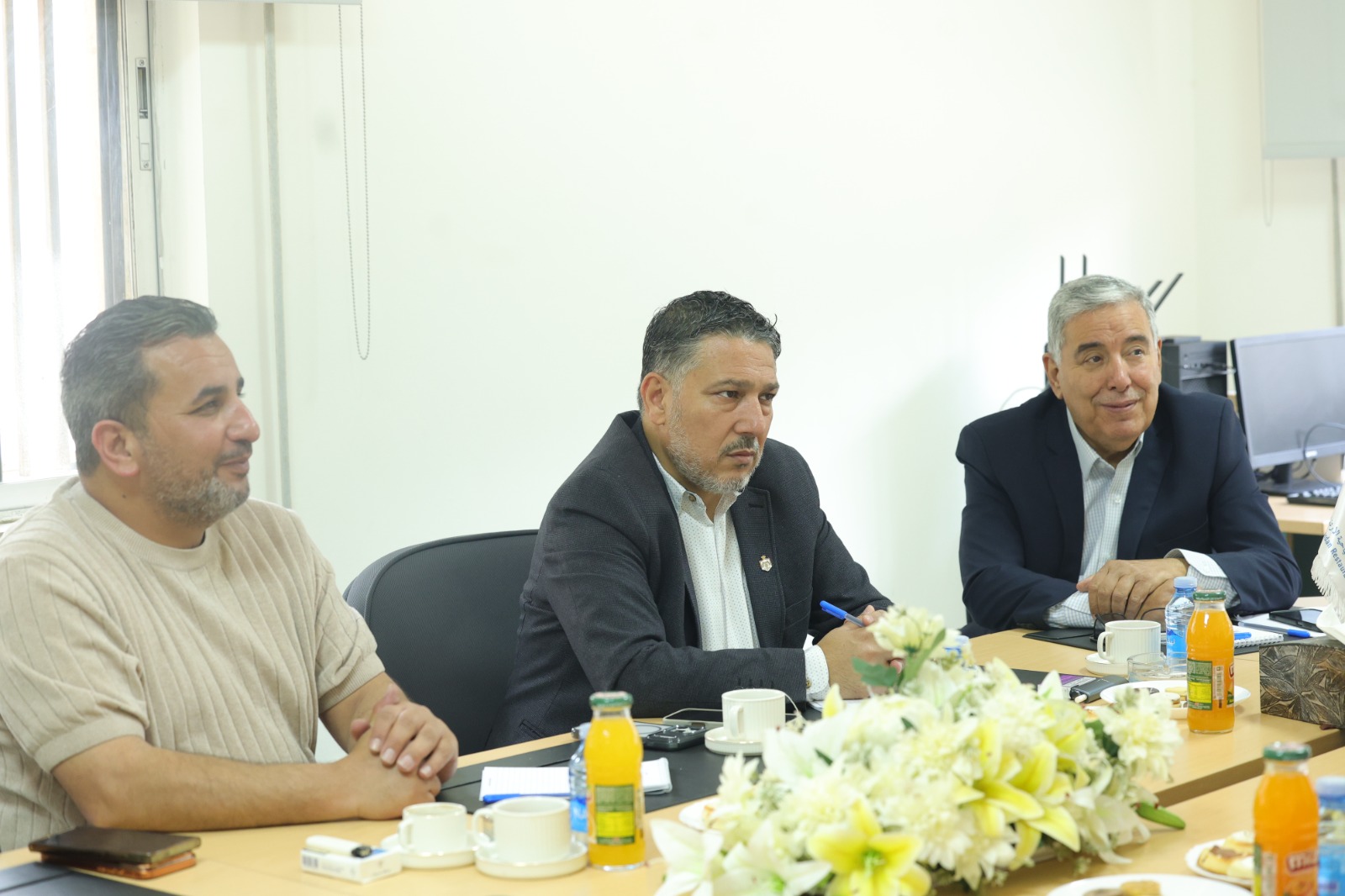 Madar Al-Saa Images 0.4304726288499605
