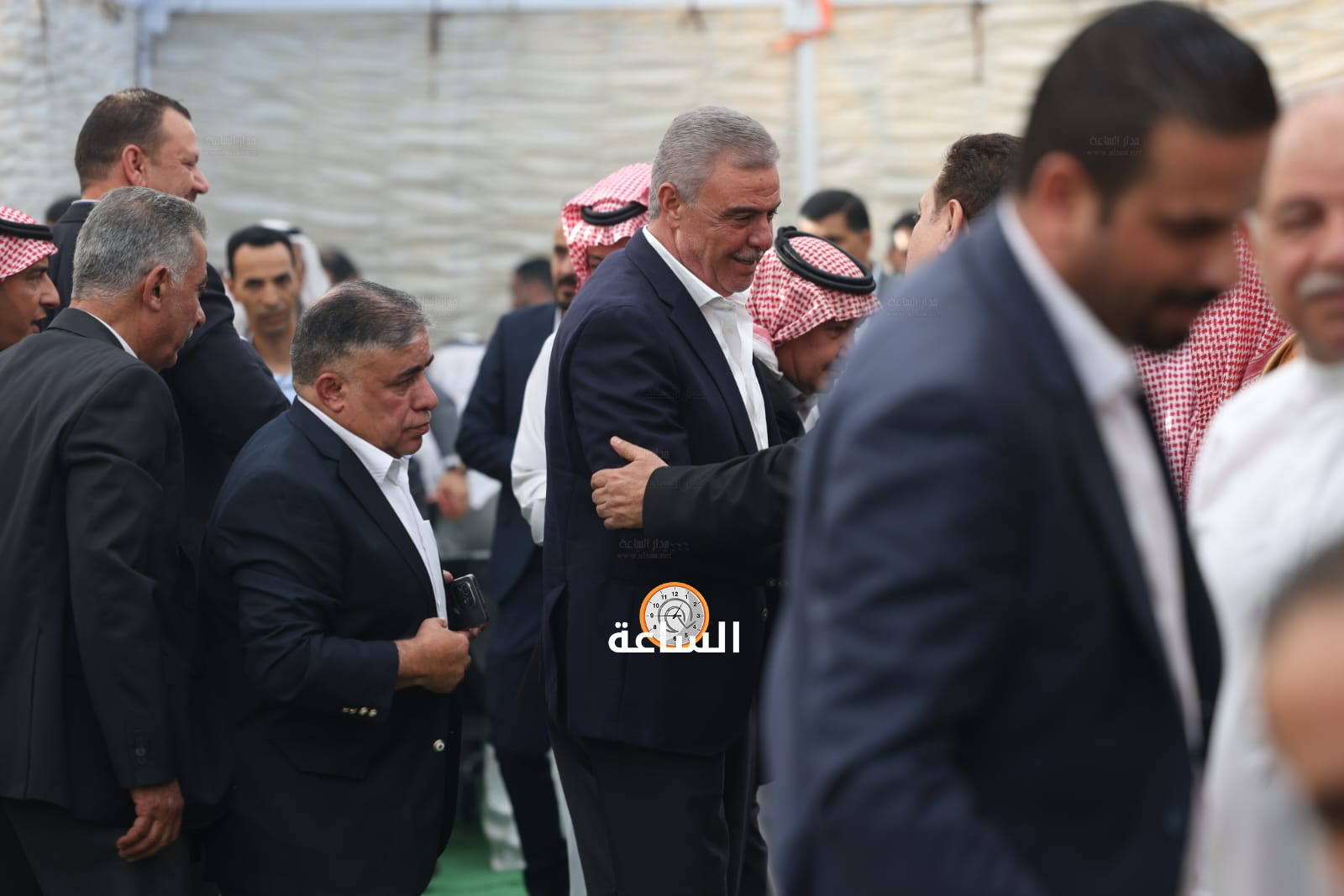 Madar Al-Saa Images 0.4265433052575107