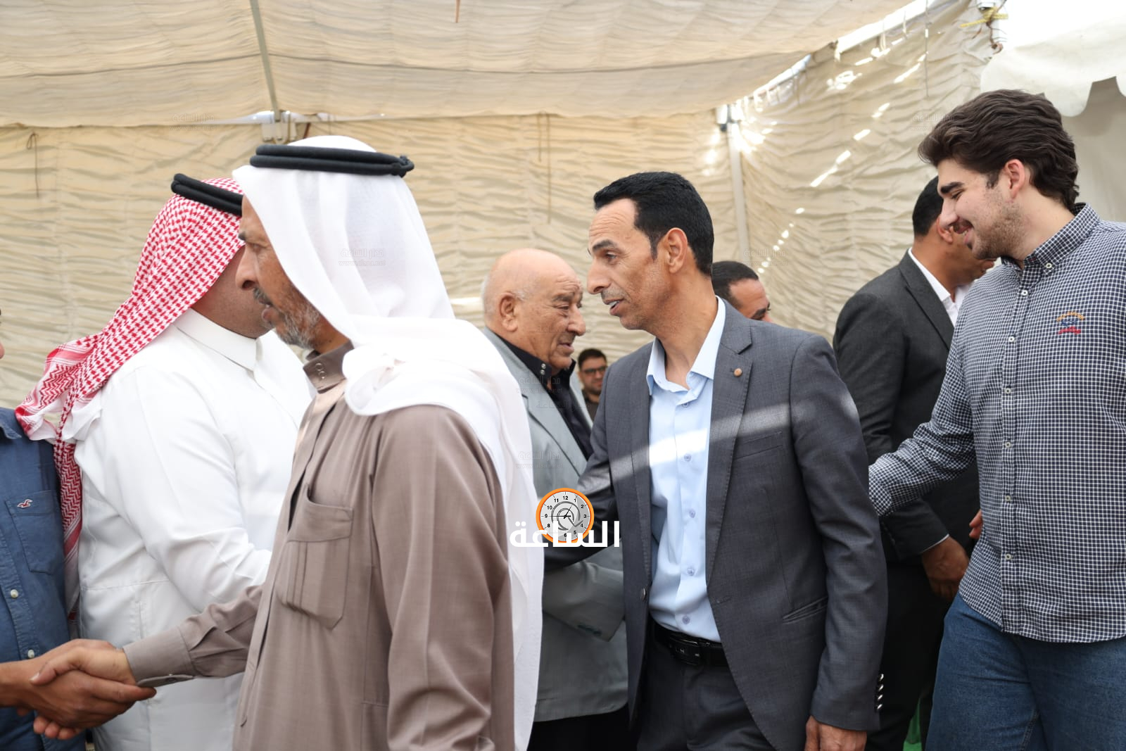 Madar Al-Saa Images 0.3051314844714812