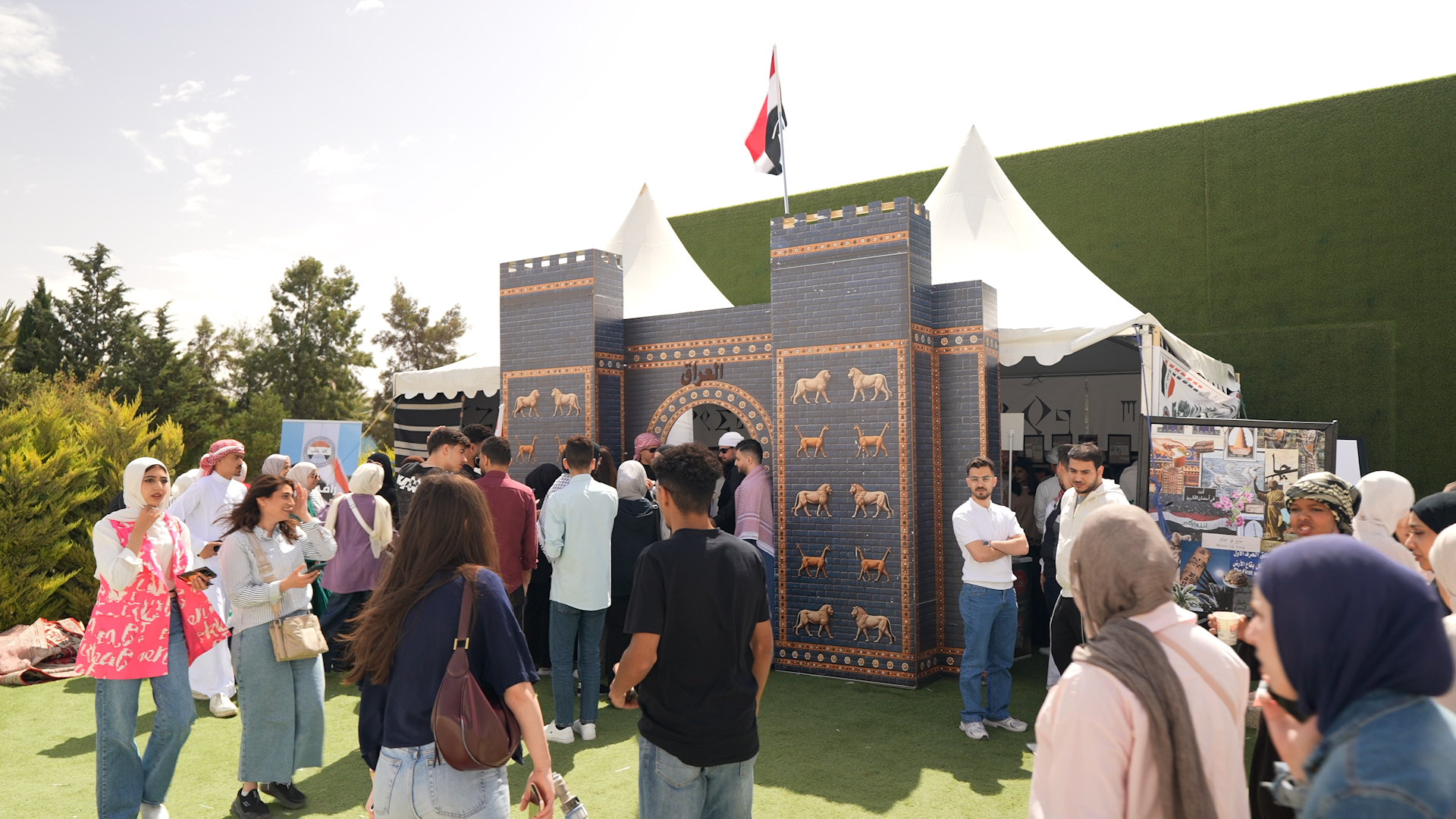 Madar Al-Saa Images 0.6102900512871073
