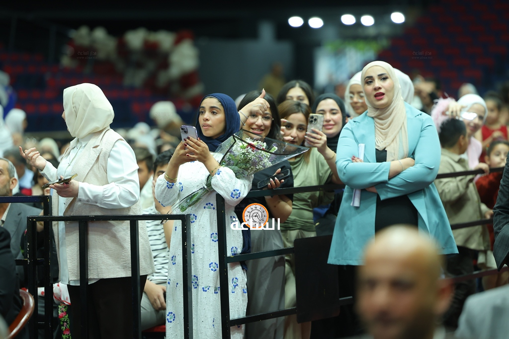 Madar Al-Saa Images 0.5128597653763587