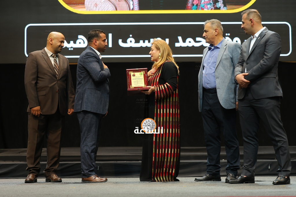 Madar Al-Saa Images 0.8625886498762623