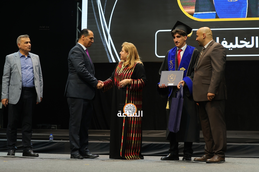 Madar Al-Saa Images 0.1916867785830163