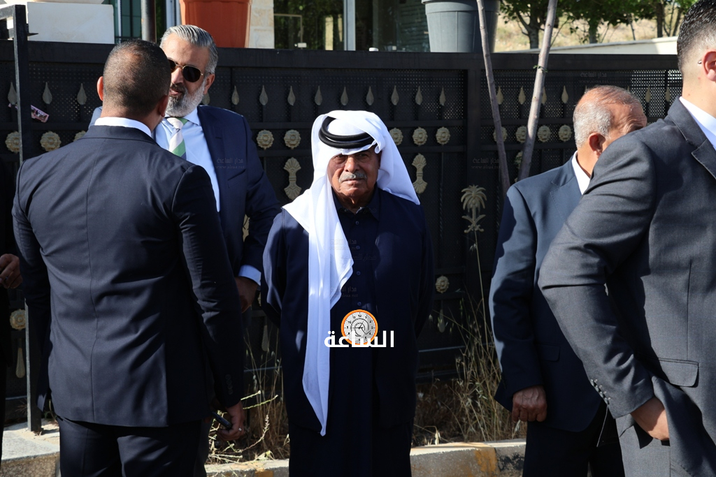 Madar Al-Saa Images 0.3112806957734785