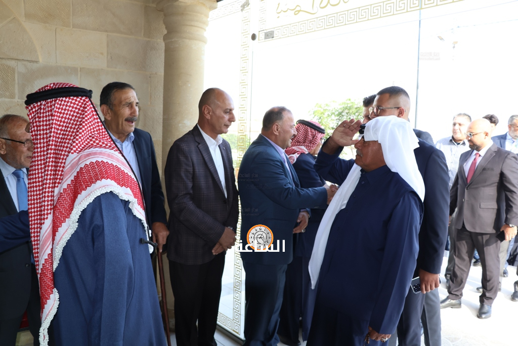 Madar Al-Saa Images 0.18127020128035487