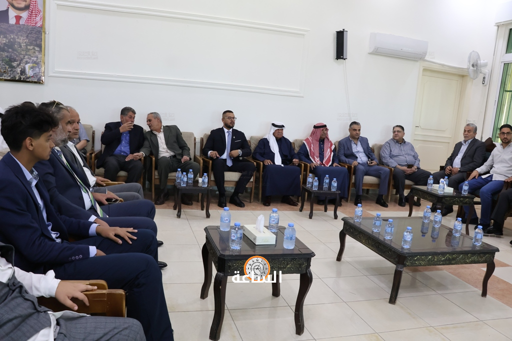 Madar Al-Saa Images 0.39108800653561193