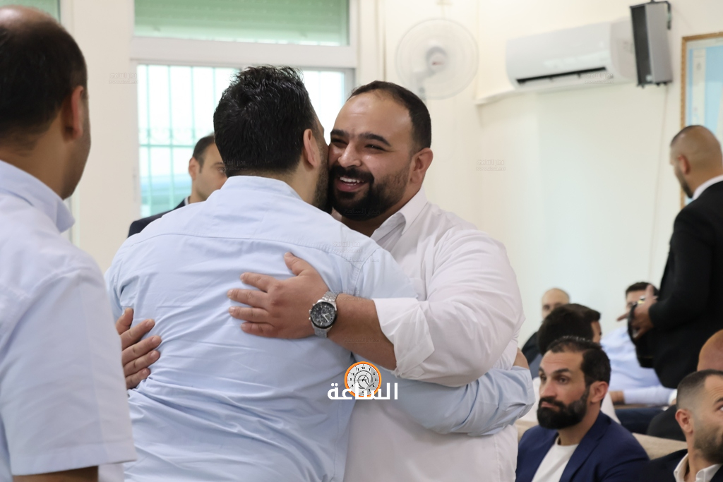 Madar Al-Saa Images 0.002475122430543375