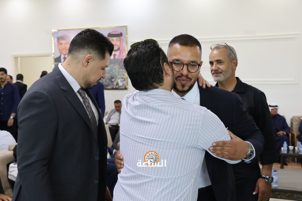 Madar Al-Saa Images 0.3059343873085001