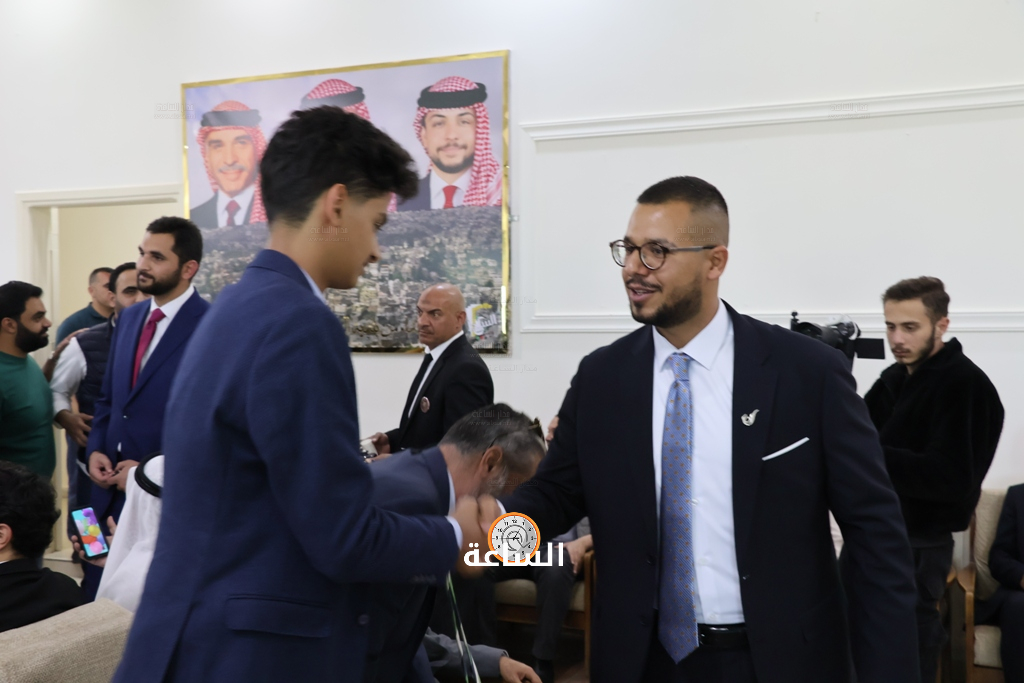 Madar Al-Saa Images 0.8058522097725322