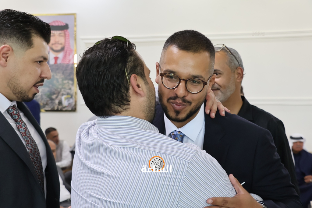 Madar Al-Saa Images 0.3674057442532368