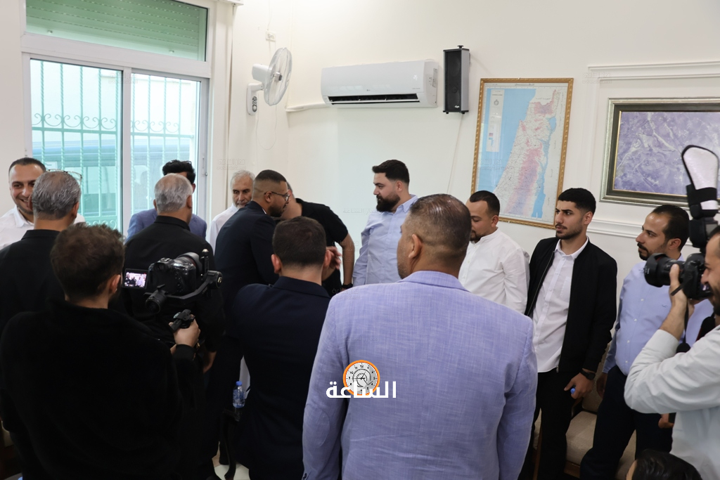 Madar Al-Saa Images 0.3055242053168177