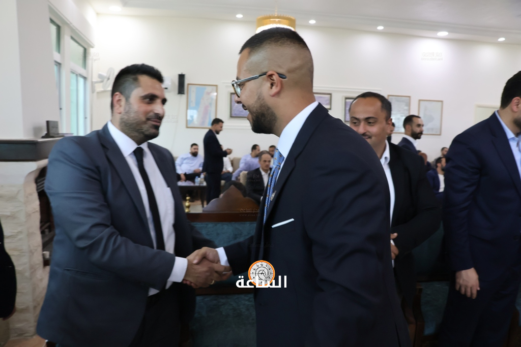 Madar Al-Saa Images 0.8113740948324561