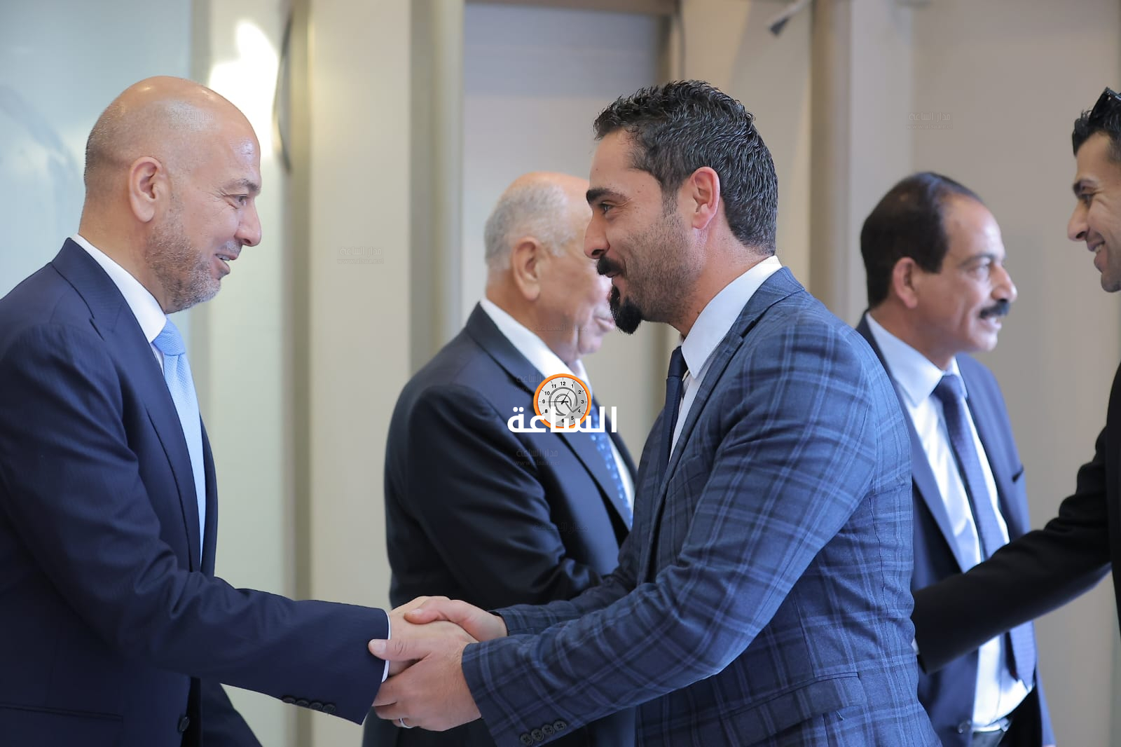 Madar Al-Saa Images 0.6455582510249032