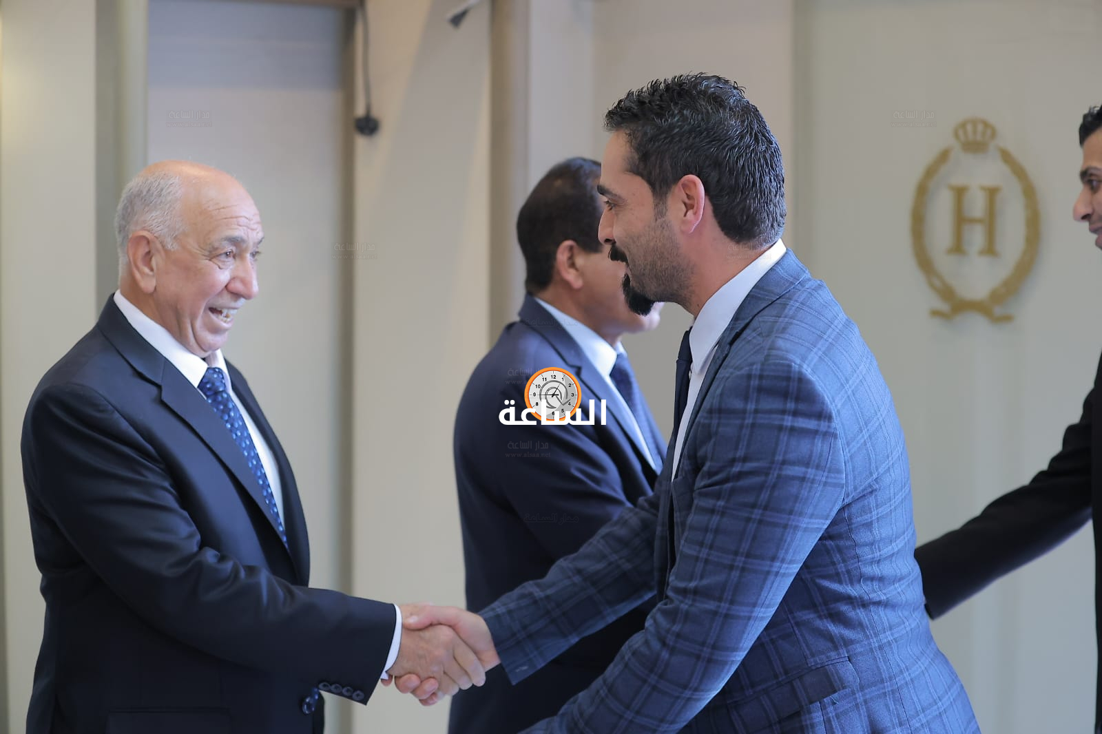 Madar Al-Saa Images 0.8120968546800929