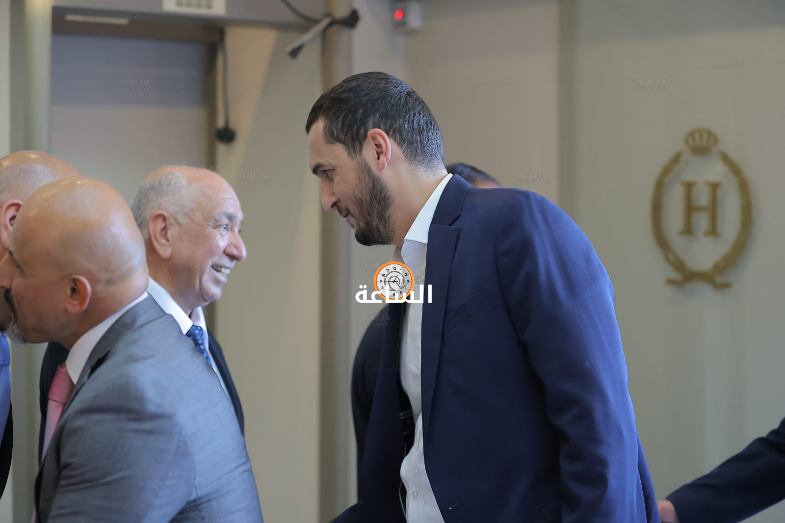 Madar Al-Saa Images 0.9621952747433048