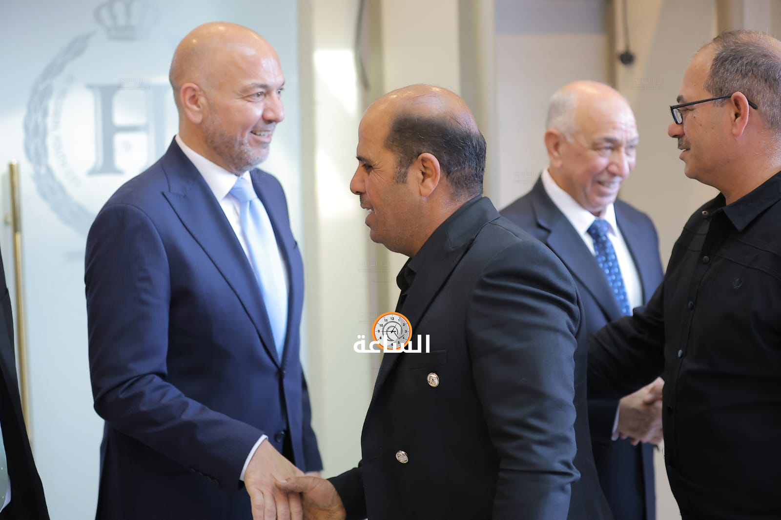 Madar Al-Saa Images 0.16720573672011152