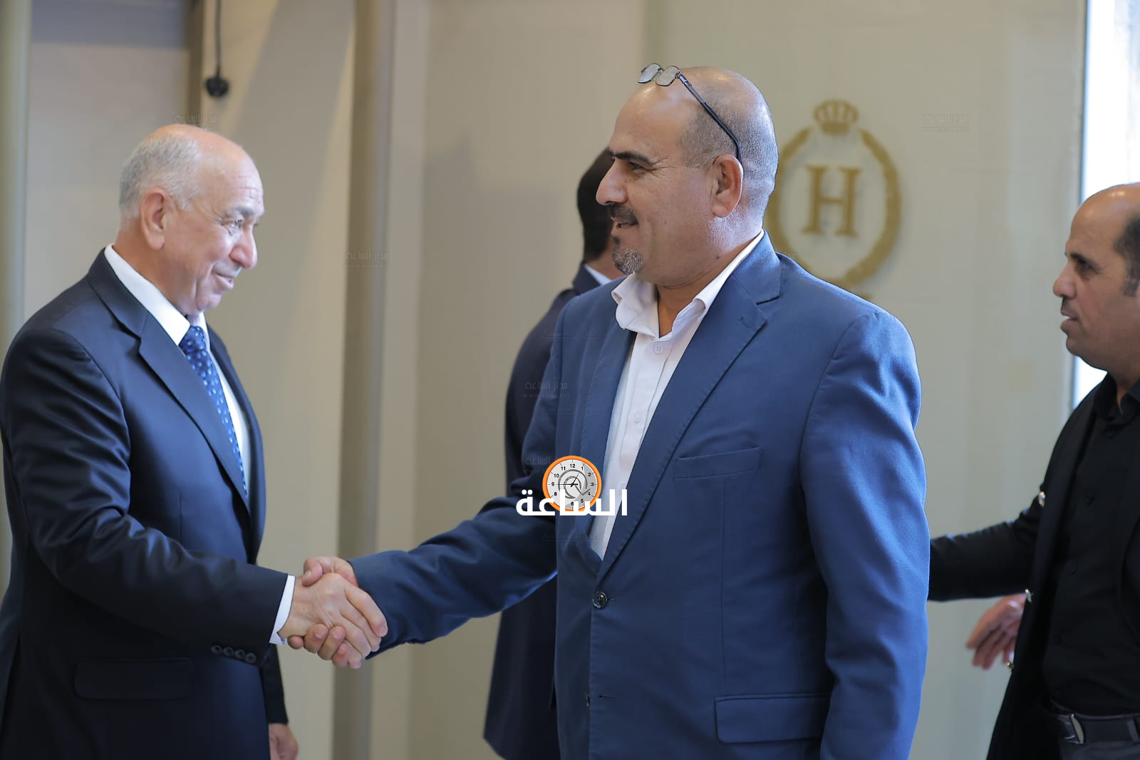 Madar Al-Saa Images 0.7937412049470702