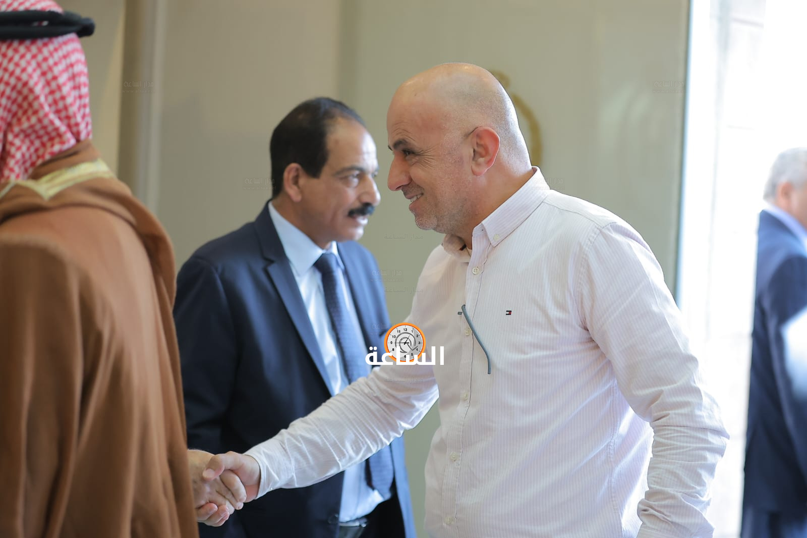 Madar Al-Saa Images 0.4215820793578813