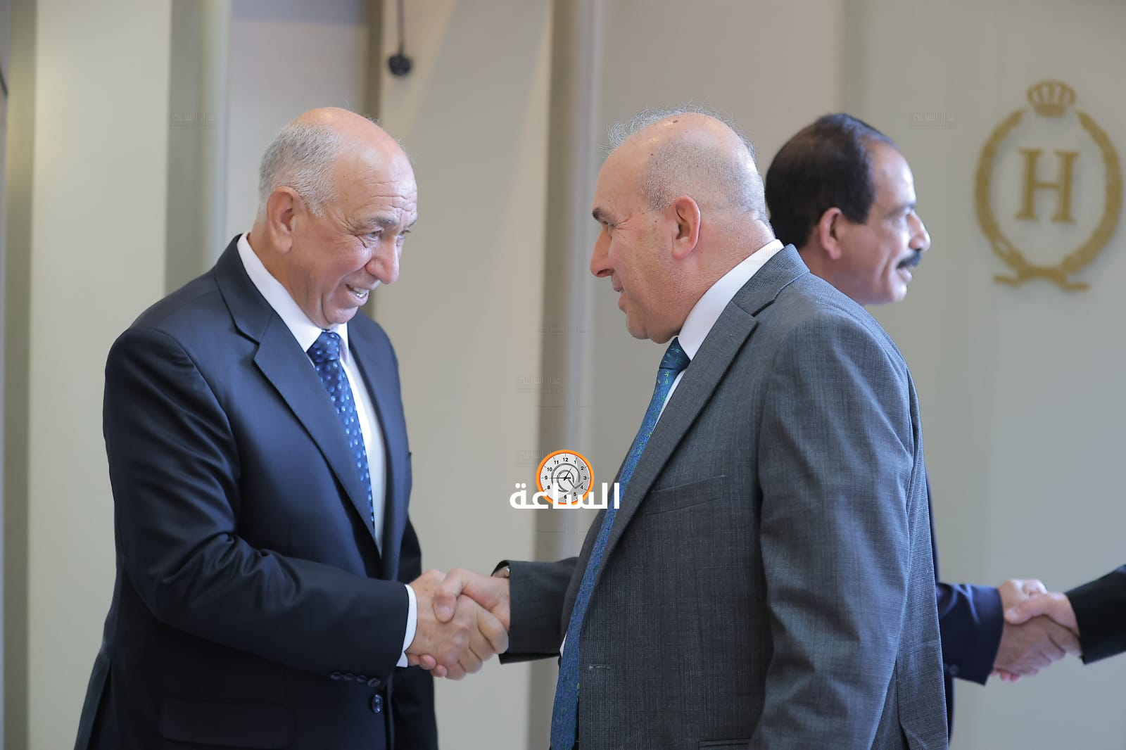 Madar Al-Saa Images 0.66072192210607