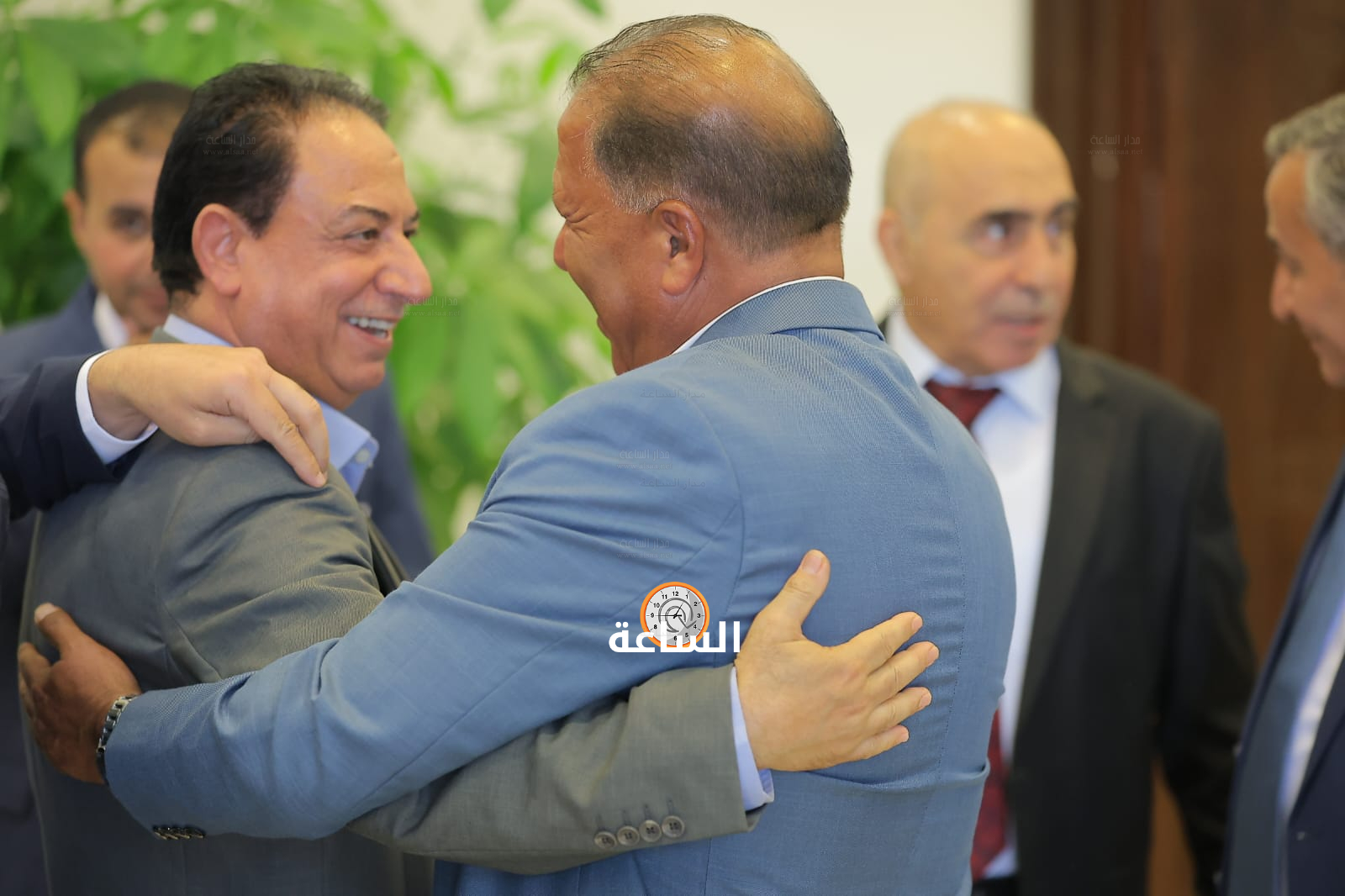 Madar Al-Saa Images 0.6417514181765231