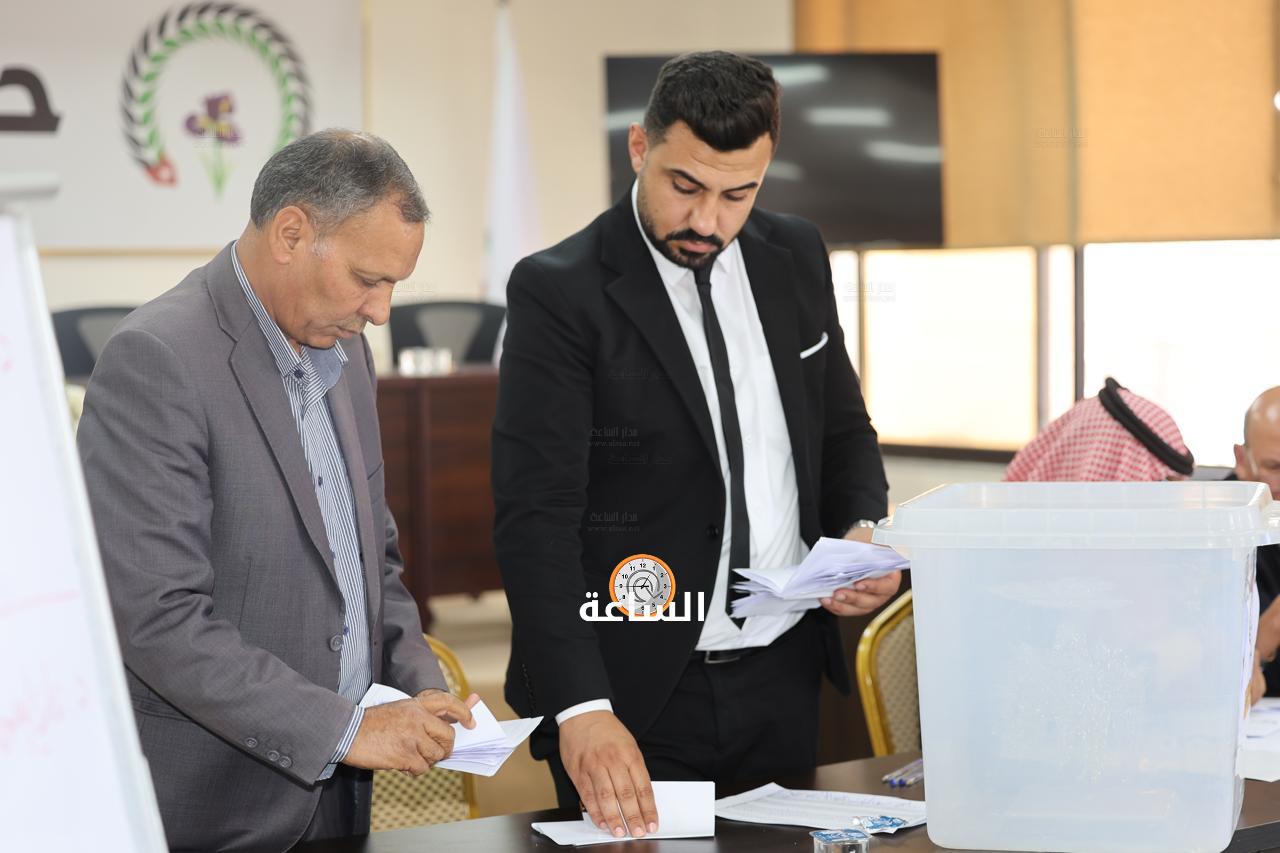 Madar Al-Saa Images 0.34743368970876765