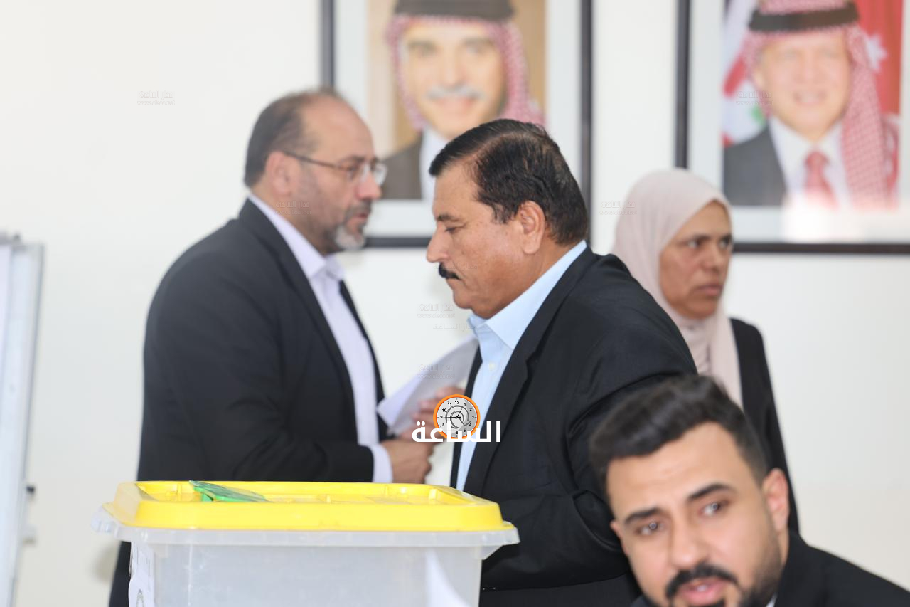 Madar Al-Saa Images 0.5813388719630052