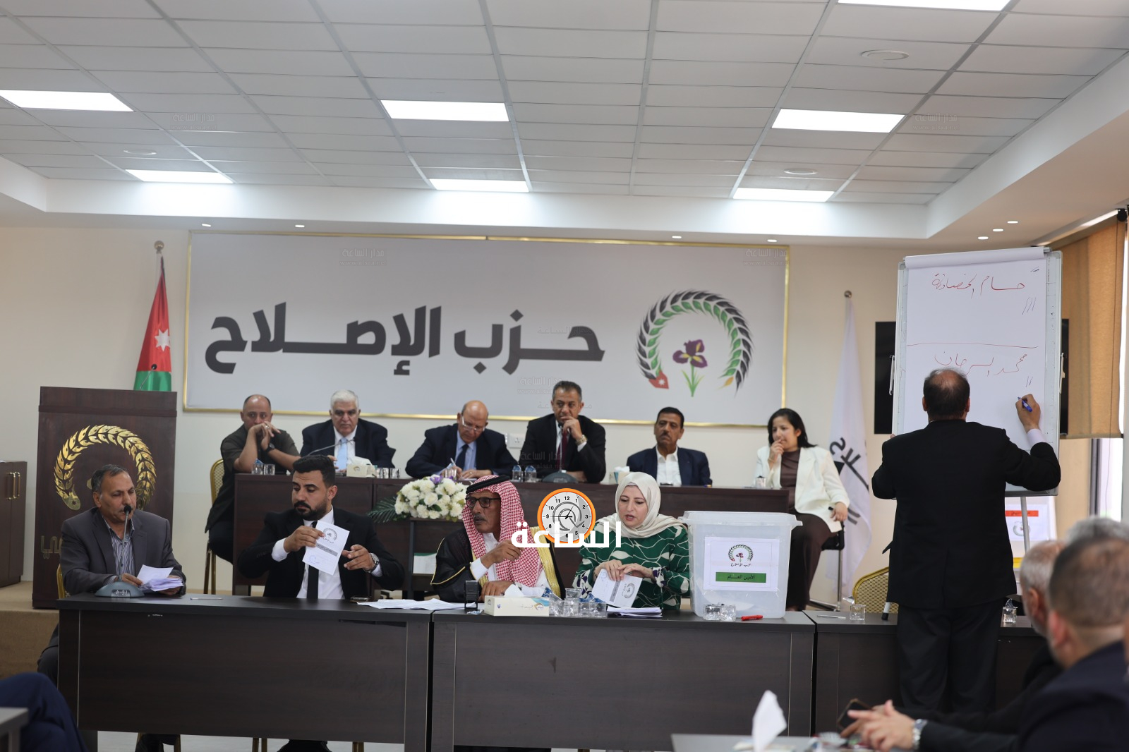 Madar Al-Saa Images 0.26207599207236276