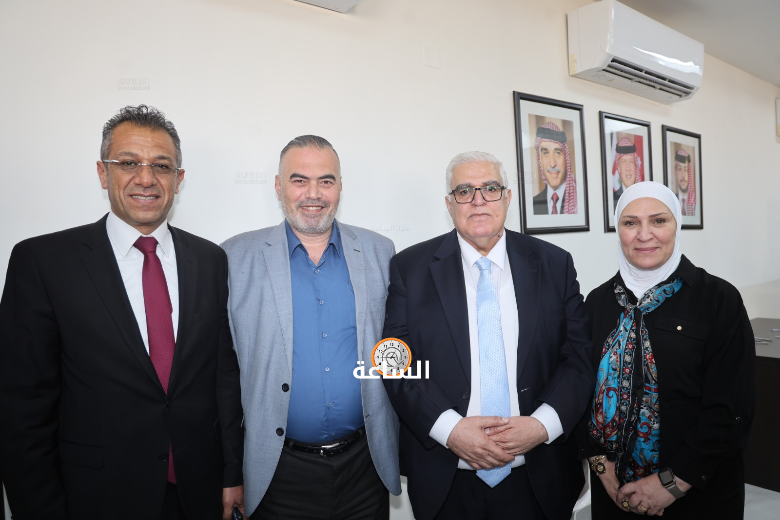 Madar Al-Saa Images 0.7841595203158788