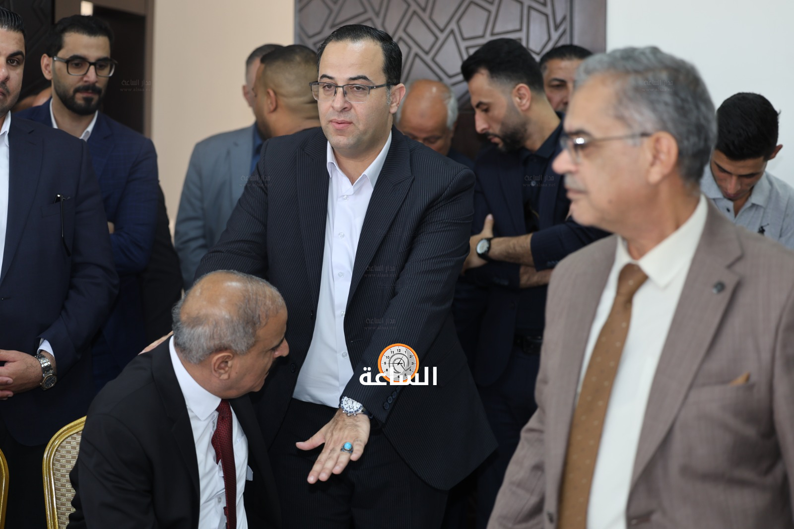 Madar Al-Saa Images 0.5882830059402266