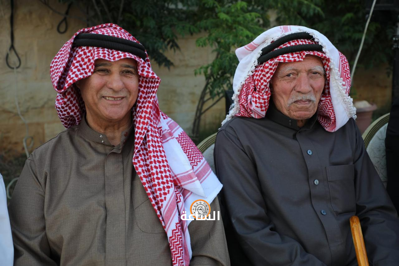 Madar Al-Saa Images 0.885656511590111