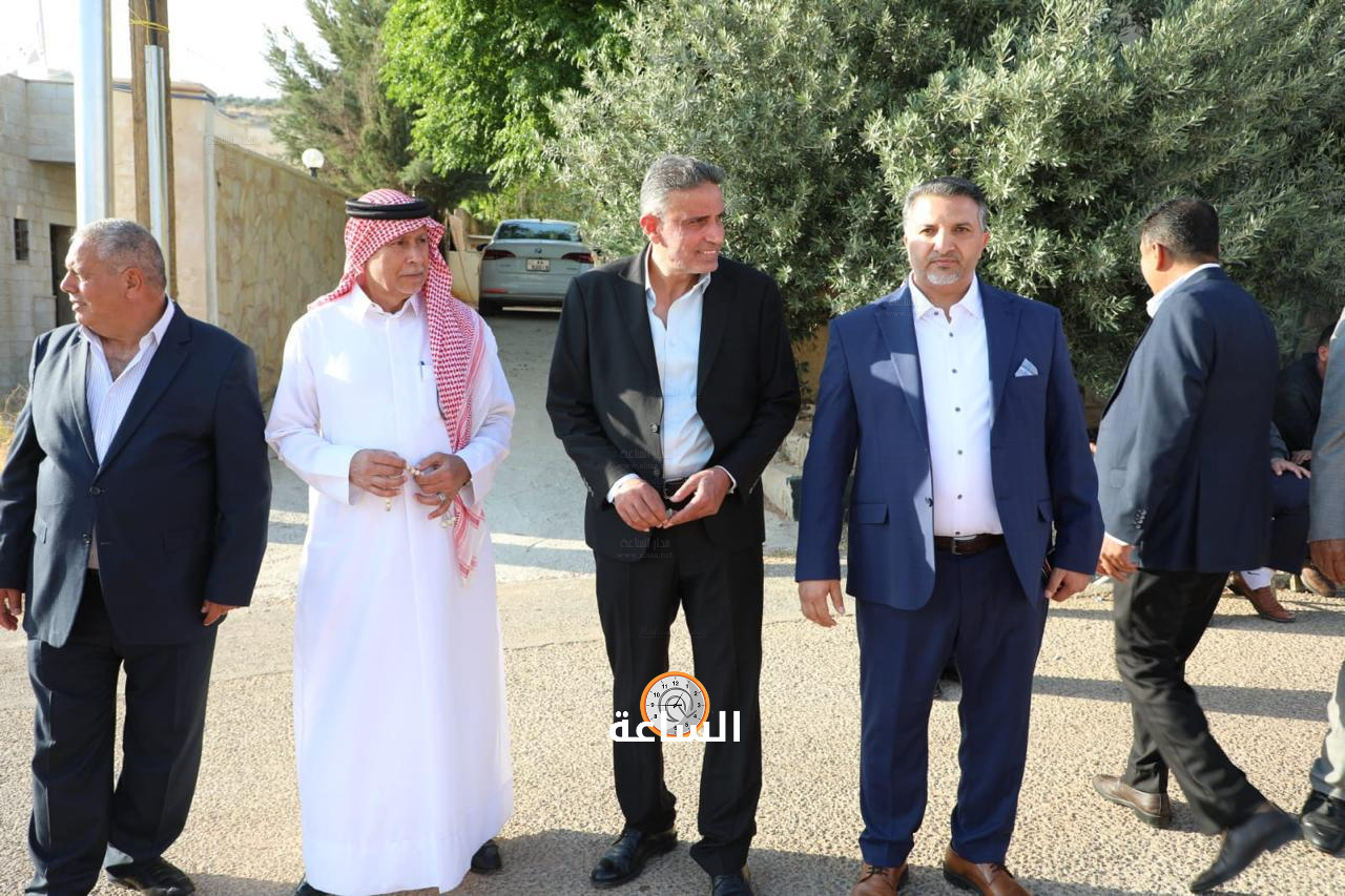 Madar Al-Saa Images 0.849755541353553
