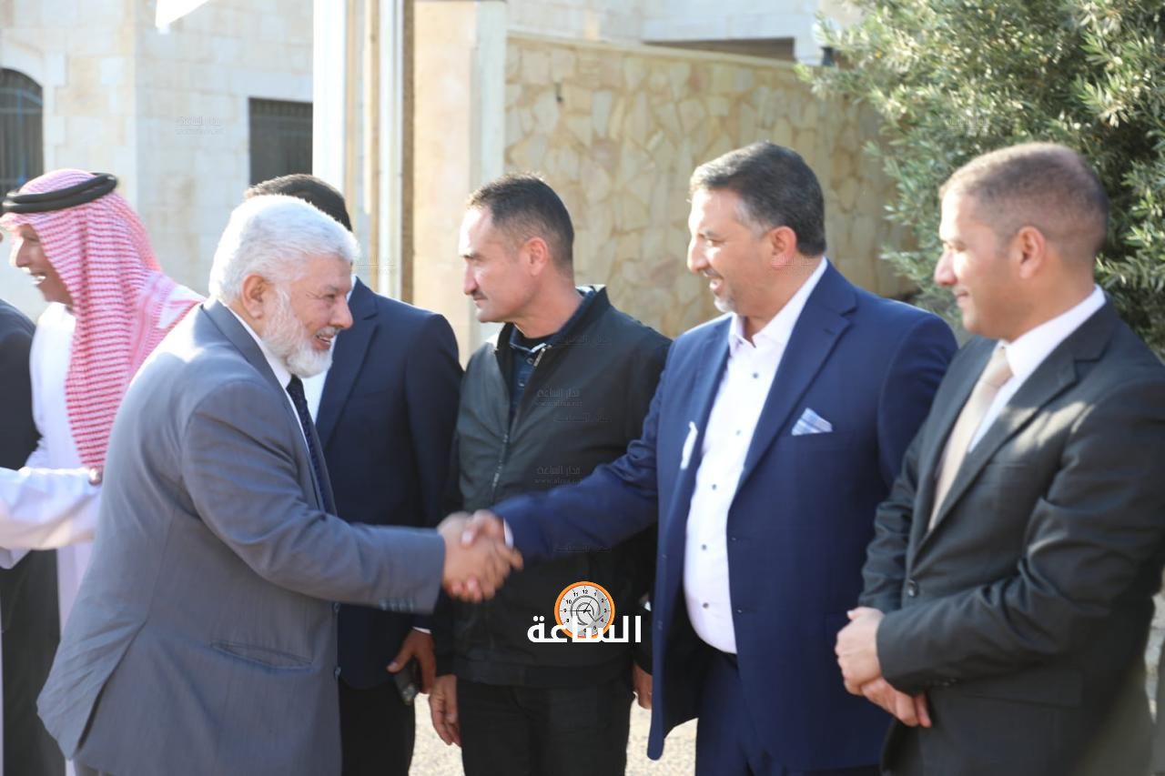 Madar Al-Saa Images 0.5334153096178043