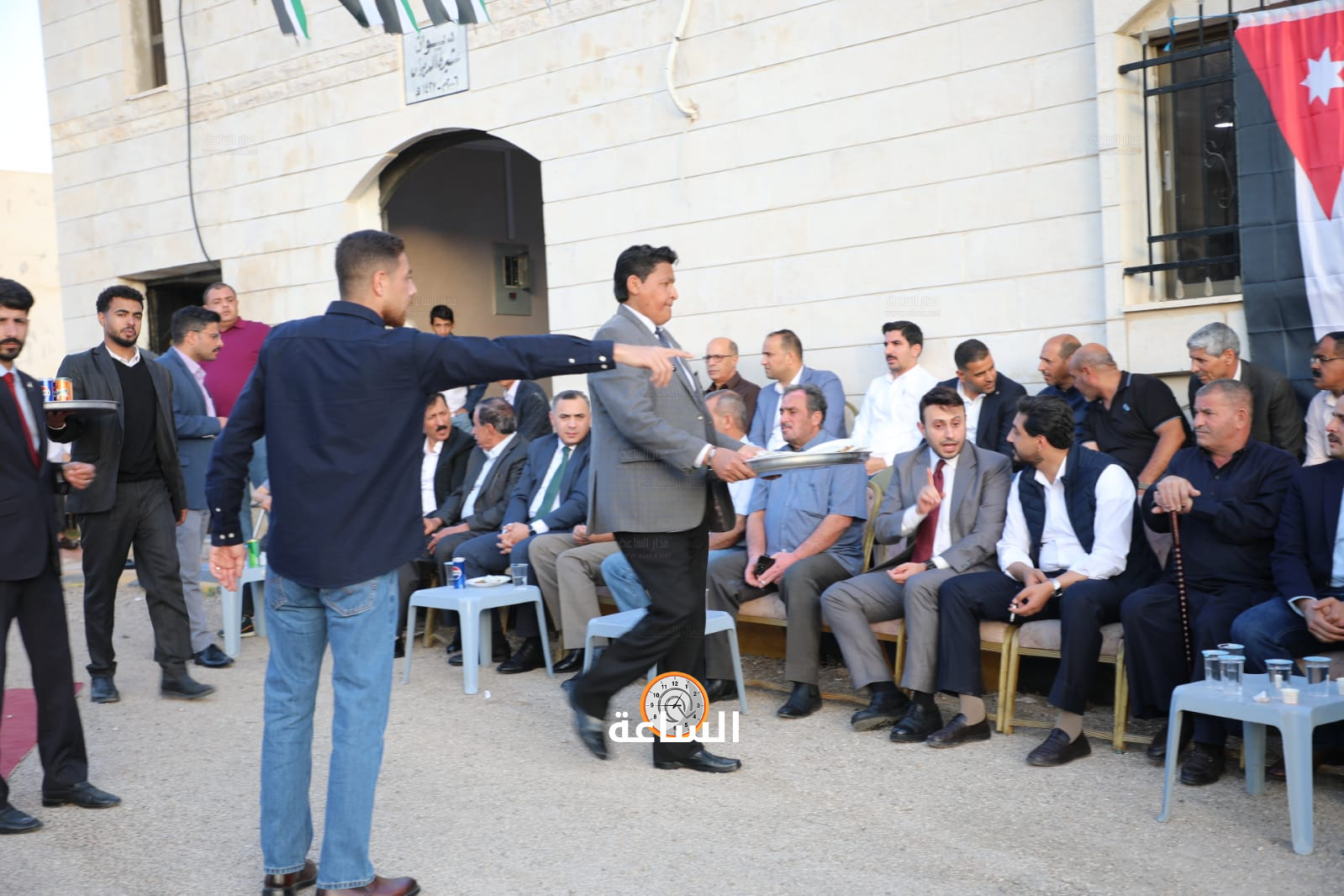 Madar Al-Saa Images 0.18682387412736867