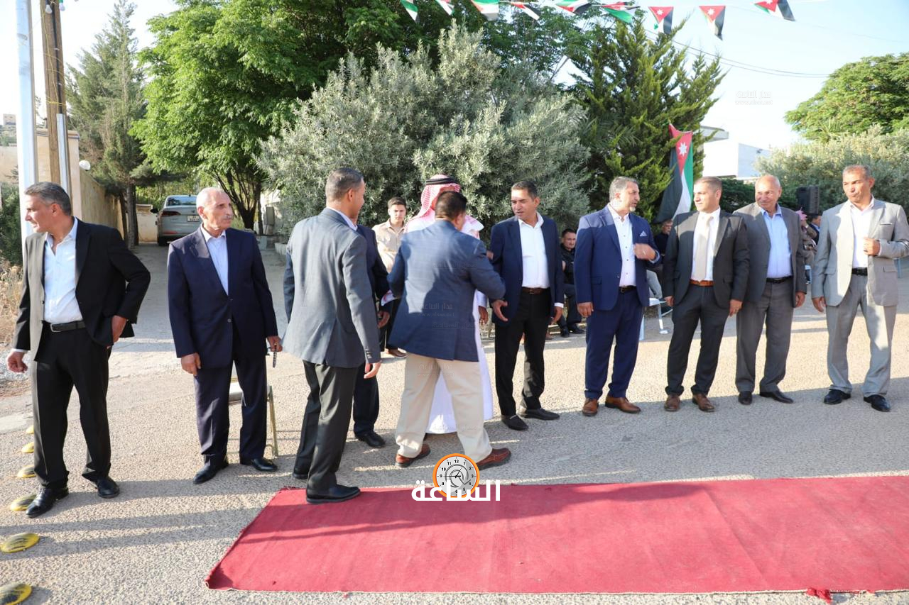 Madar Al-Saa Images 0.16118406886047054