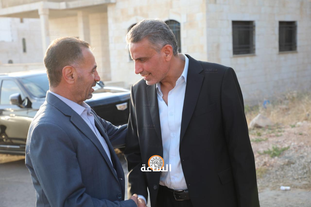 Madar Al-Saa Images 0.5842394769007617