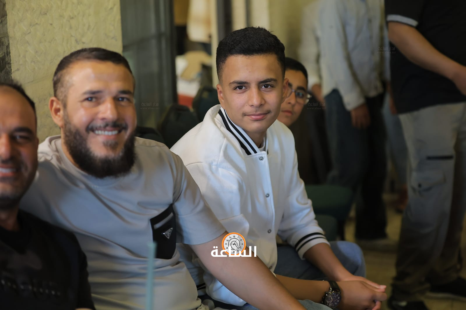 Madar Al-Saa Images 0.3194947863715565