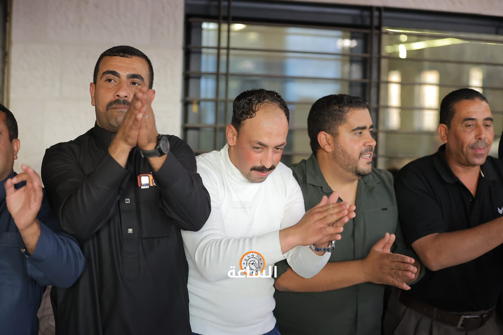 Madar Al-Saa Images 0.635450894327301